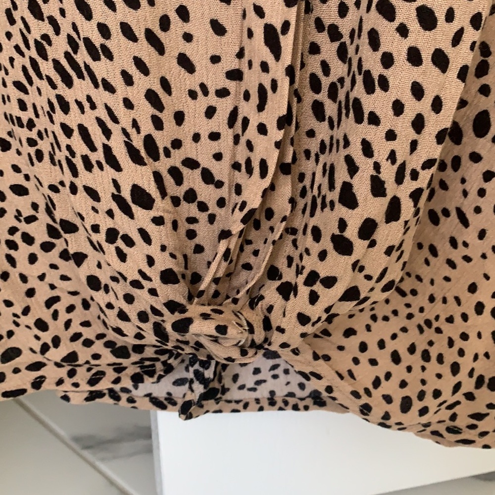 Leopard button up. - Picture 3 of 4